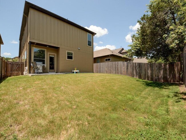 Building Photo - 7337 Menchaca Rd