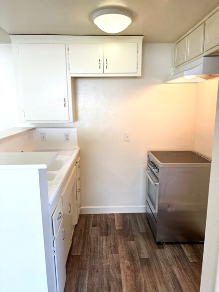 Building Photo - 6248 N San Gabriel Blvd