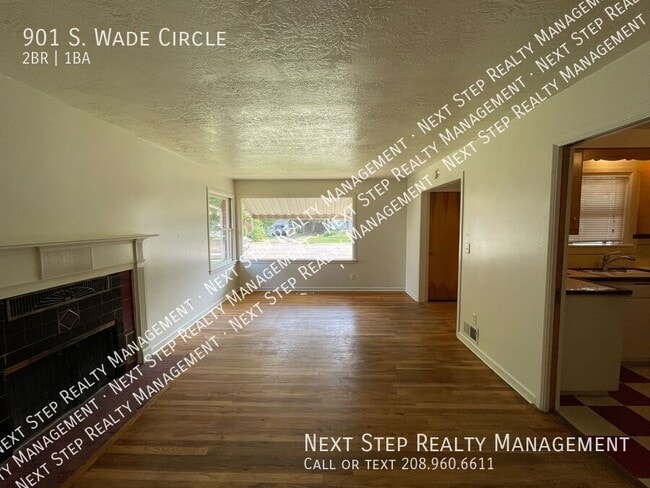 Building Photo - 901 Wade Cir