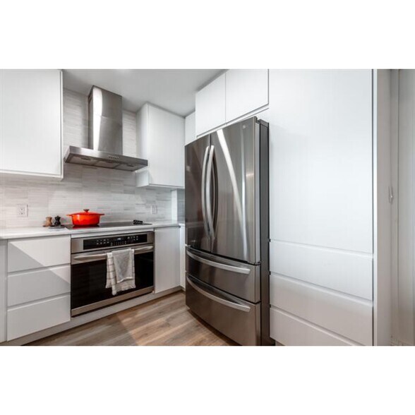 Building Photo - 1723 SW 23rd St