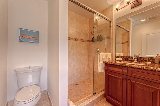 Building Photo - 1206 NE 1st St