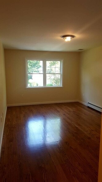 Building Photo - 47 Coles St