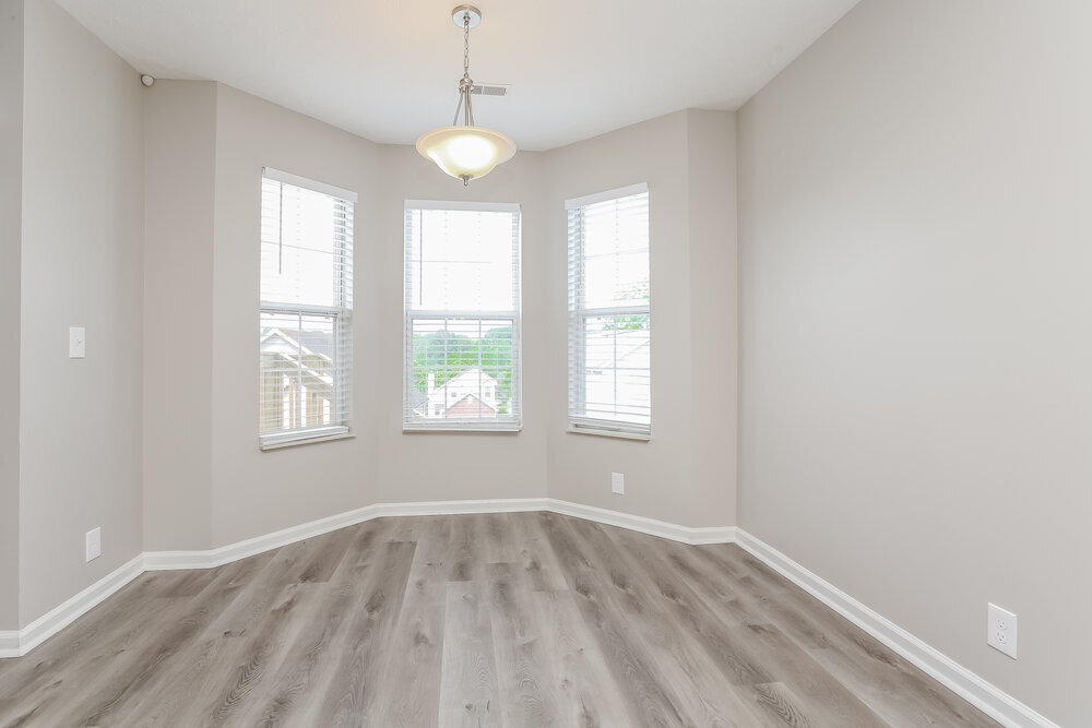 Building Photo - 3108 Creekview Ln