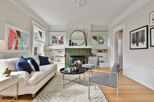 Building Photo - Cole Valley: Bright Top Floor Unfurnished 1 Bed 1 Bath with Garage Parking