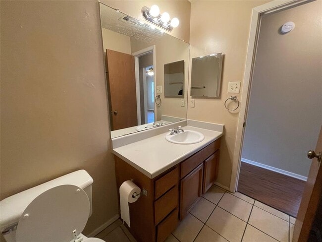 Building Photo - 8117 West Gate Blvd