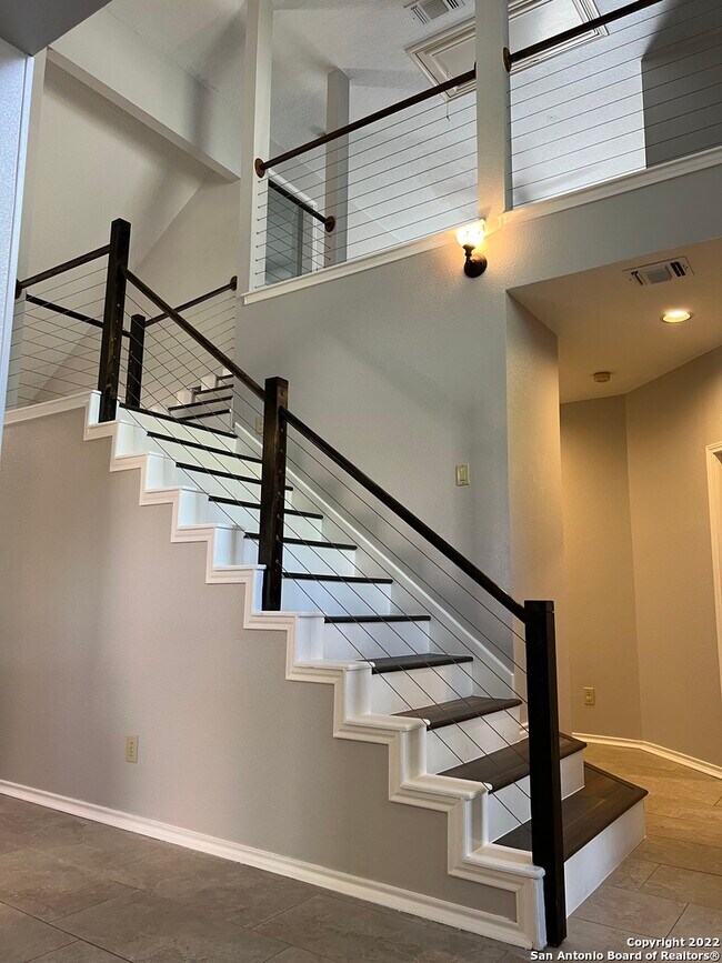 Building Photo - 4006 Legend Creek Dr