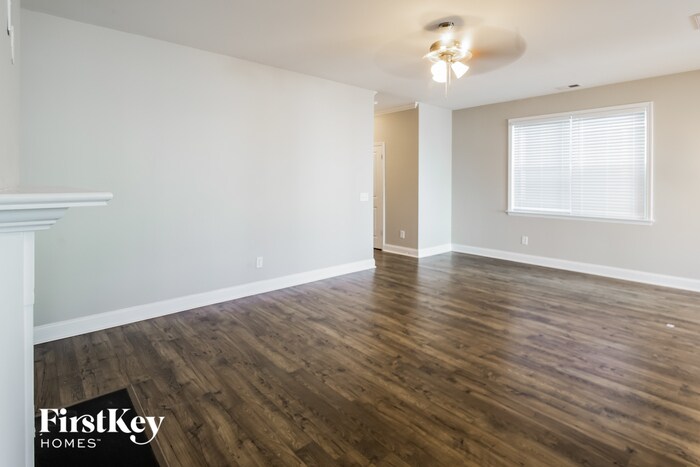 Building Photo - 153 Yorkshire Dr