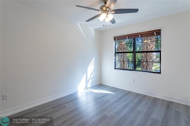 Building Photo - 8127 Rainforest Jasper Ln