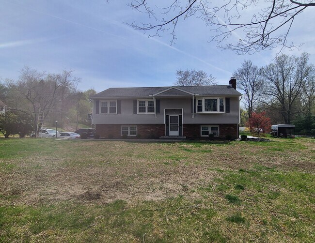 Primary Photo - 19 Cornell Rd