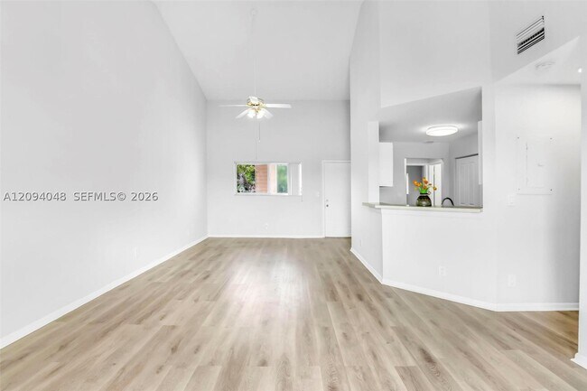 Building Photo - 3433 NW 44th St