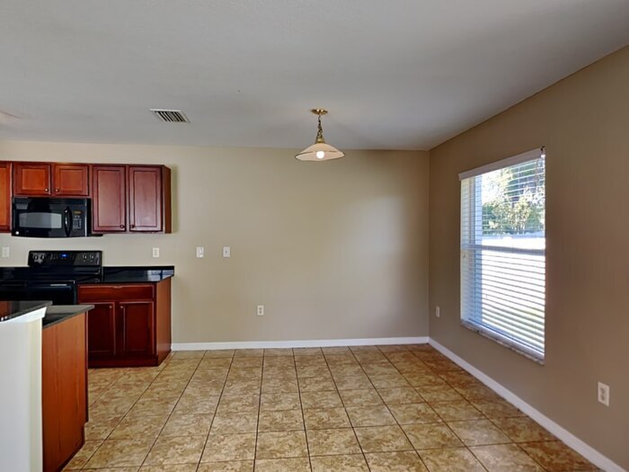 Building Photo - 1845 Holton Rd