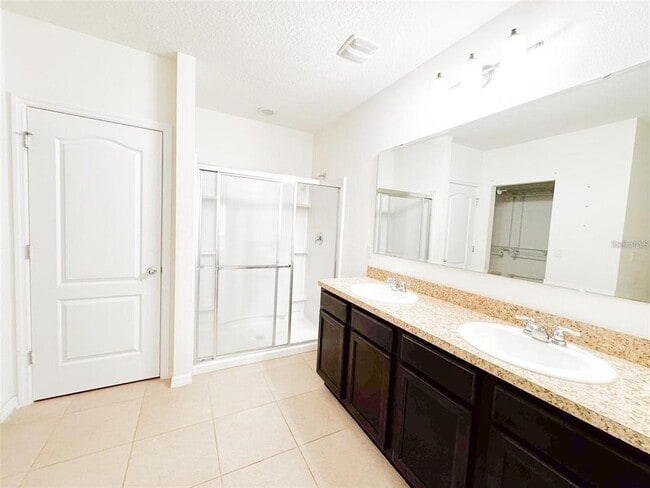 Building Photo - 5525 Forest Ridge Dr