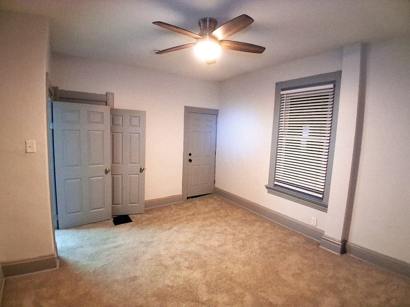 Building Photo - 4923 Marion Ave