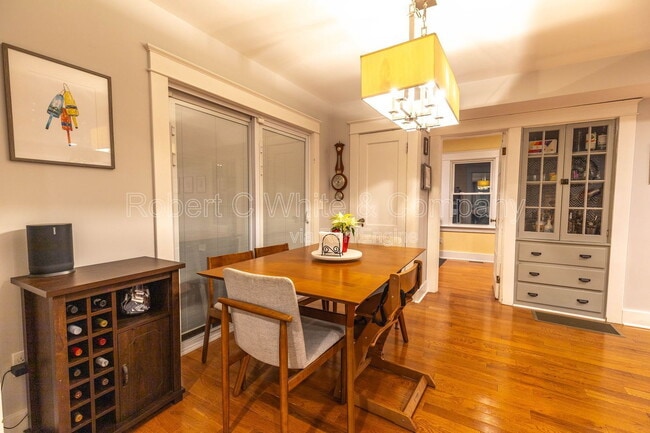 Building Photo - 15 Emerson St