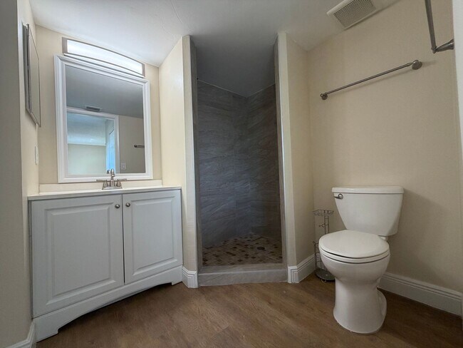 Building Photo - 5321 Summerlin Woods Dr