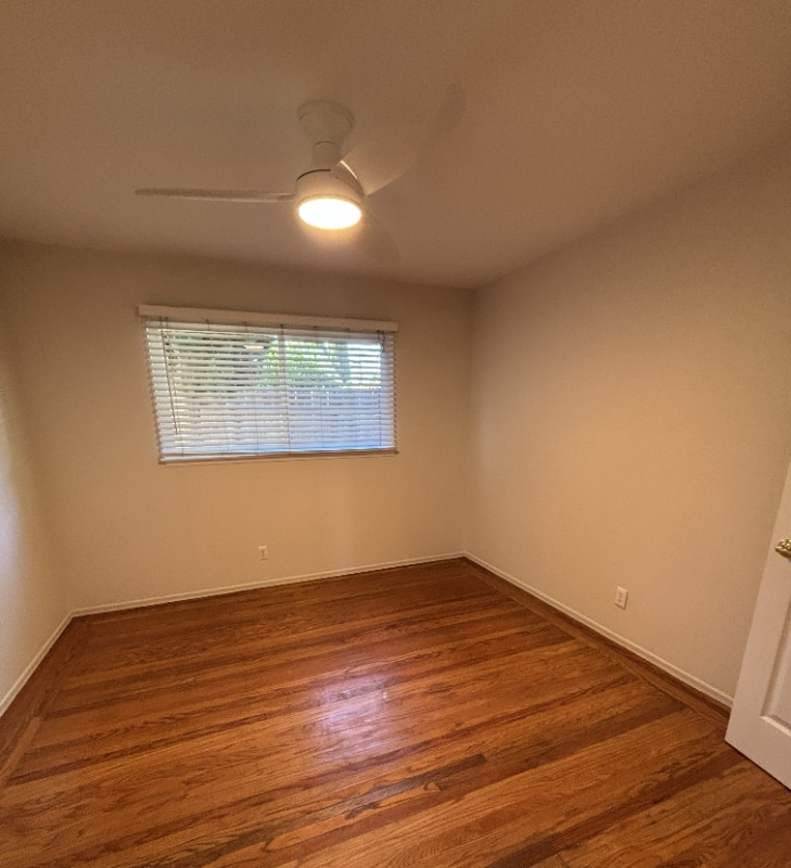 Building Photo - 425 Lincoln Ave