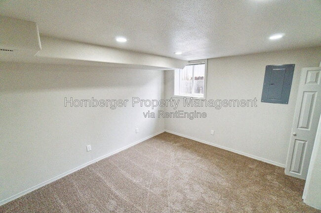 Building Photo - 11 E Rich Ave