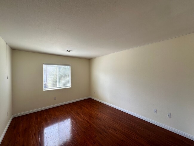 Building Photo - Woods Parcel 10 At Rhodes Ranch