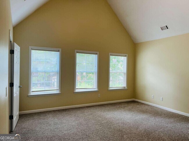 Building Photo - 26 Cliffhaven Cir