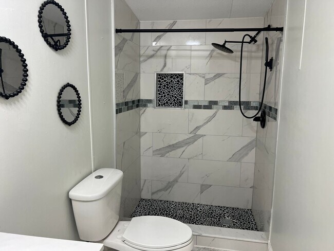 Building Photo - Charming Updated 3-Bedroom Home Near Lake Nona – Move-In Ready!