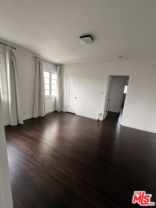 Building Photo - 607 N Kilkea Dr