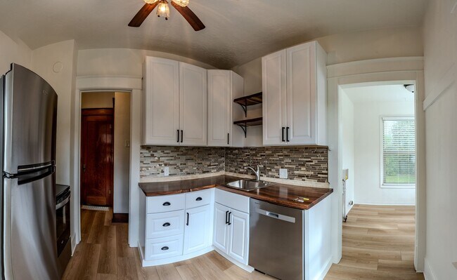 Building Photo - Brown Duplex