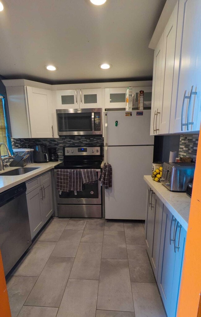 Building Photo - 4101 NW 26th St