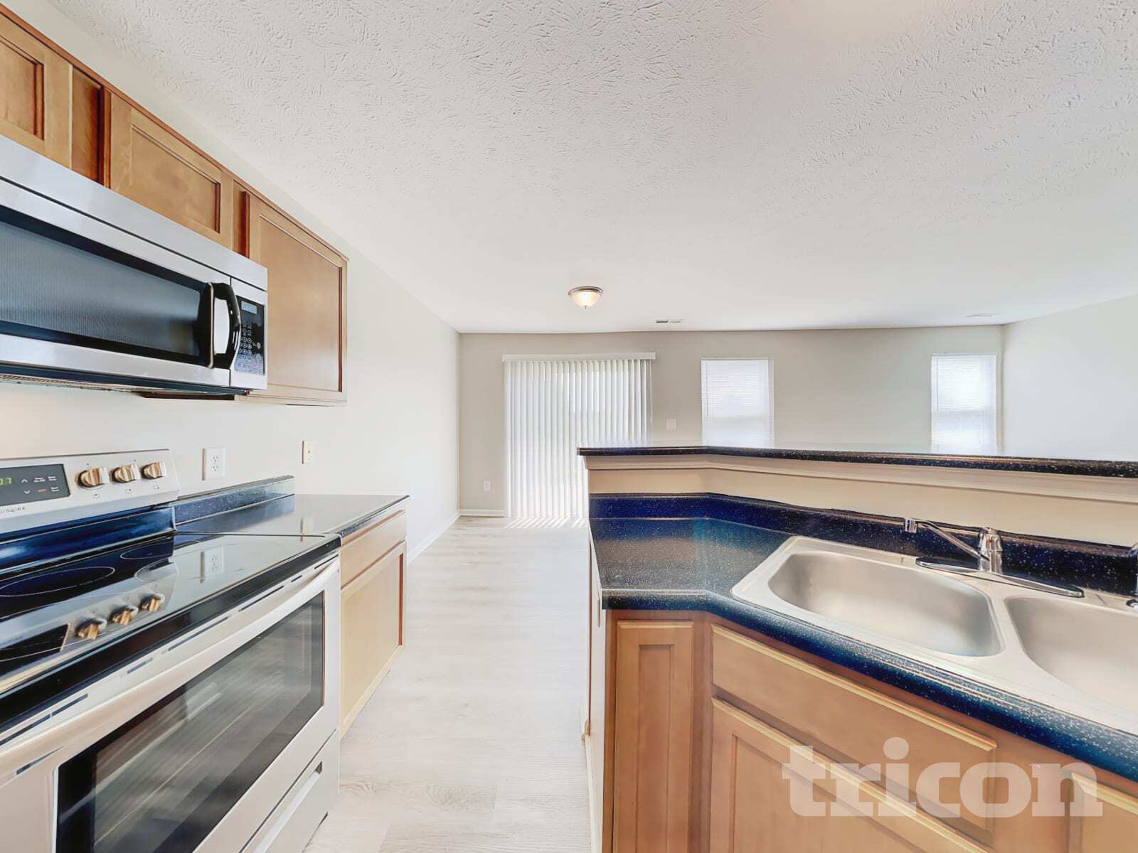 Building Photo - 943 Farmington Trail