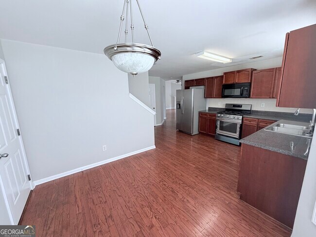 Building Photo - 3816 Landing Terrace