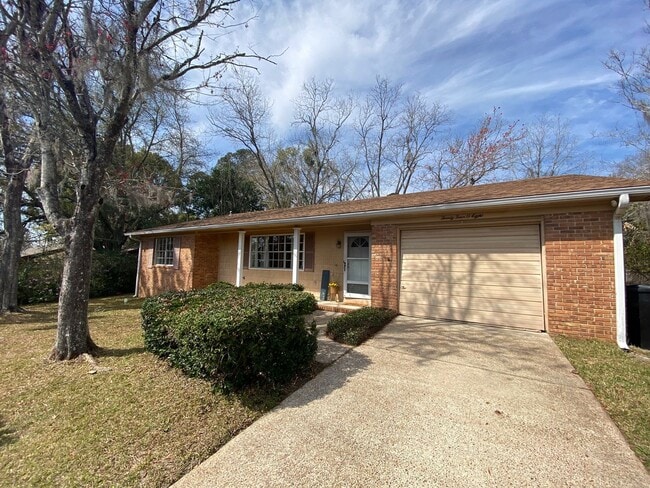 Primary Photo - 2408 Dundee Dr
