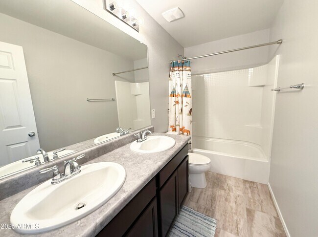 Building Photo - 17569 W Country Club Terrace