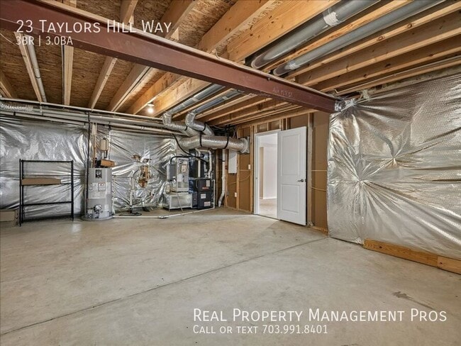 Building Photo - 23 Taylors Hl Wy