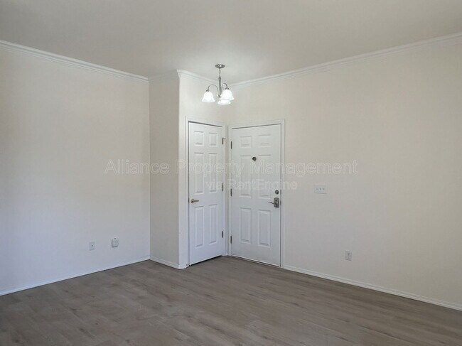 Building Photo - 3890 Strawberry Field Grove