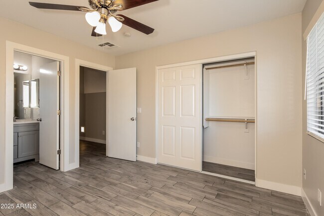 Building Photo - 14840 W Acapulco Ln