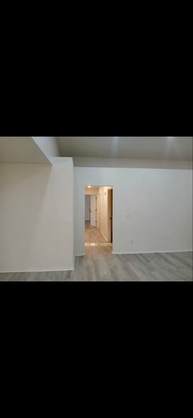 Building Photo - 63173 E 291 Rd