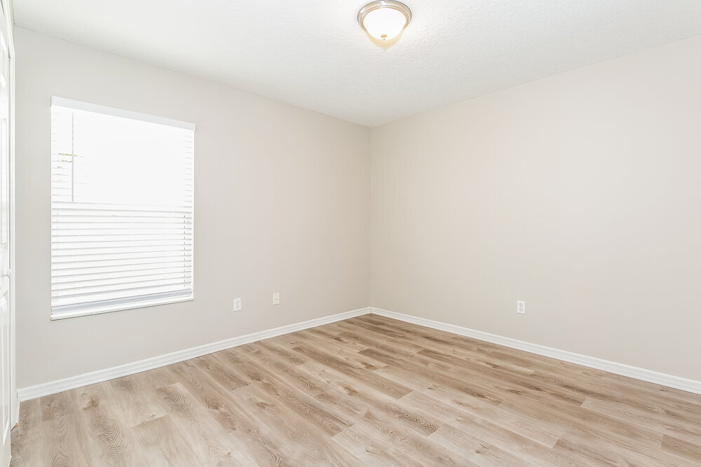 Building Photo - 2221 Heathwood Cir