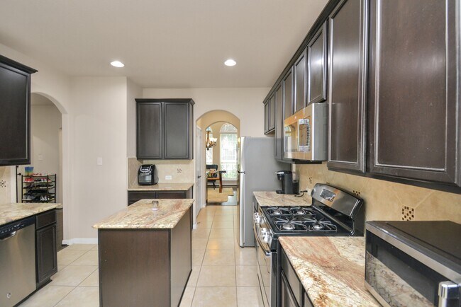Building Photo - 17510 Woodfalls Ln