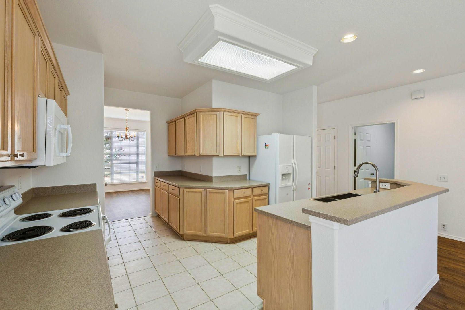 Building Photo - 6439 Chester Dr