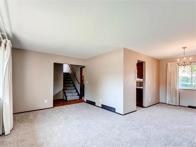 Building Photo - 2829 S Depew St