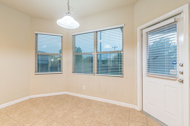 Building Photo - 6802 Fort Bend