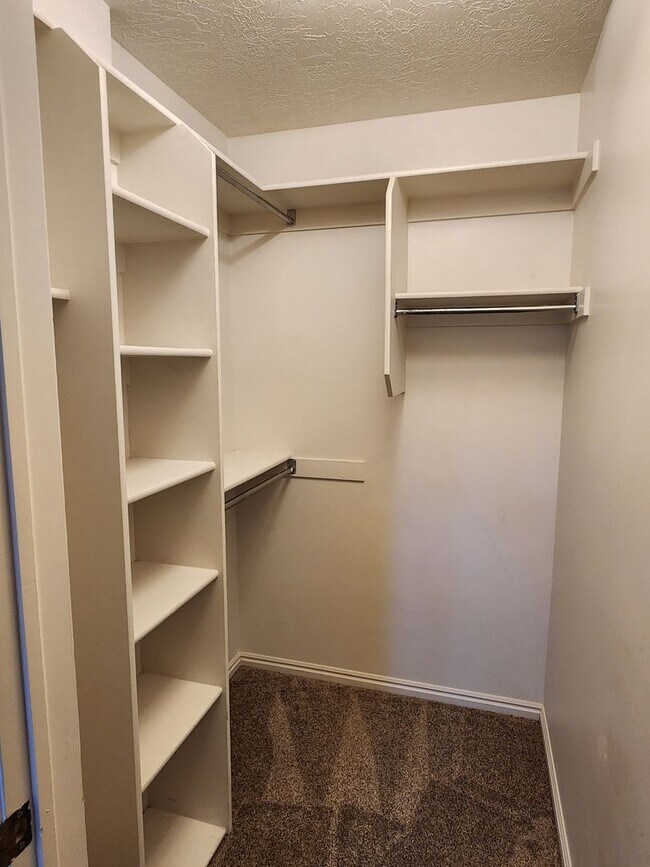 Building Photo - 129 W 100 N