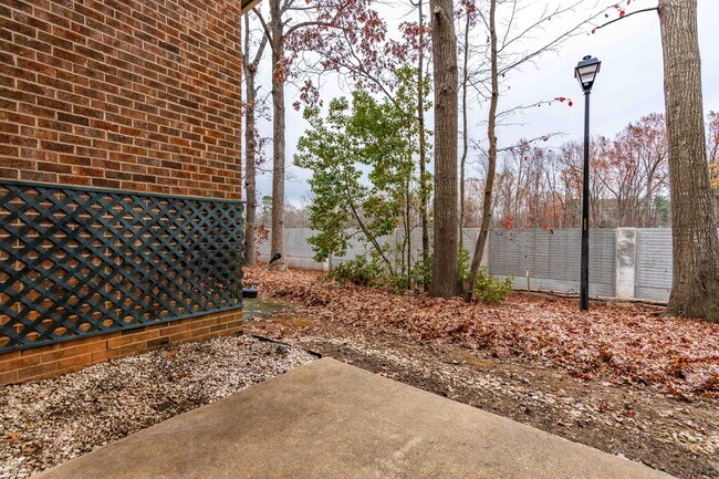 Building Photo - 1232 Teakwood Pl