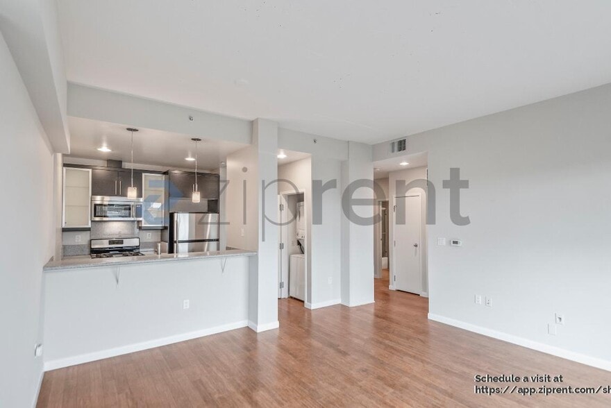 Building Photo - 428 Alice St