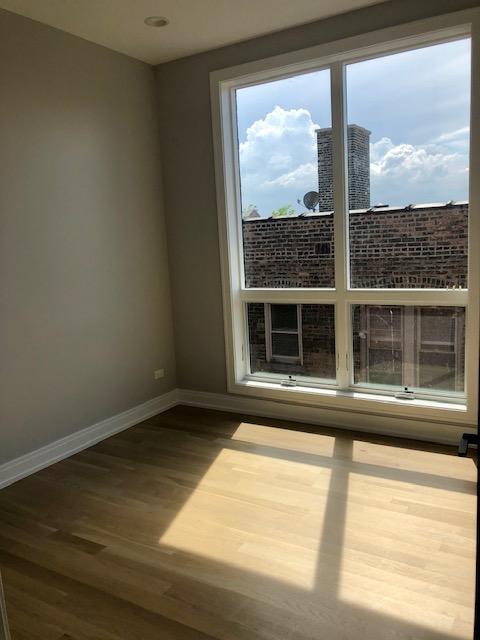 Building Photo - 1 bedroom in Chicago IL 60657