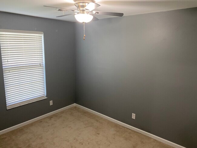 Building Photo - 662 Loch Carron Dr