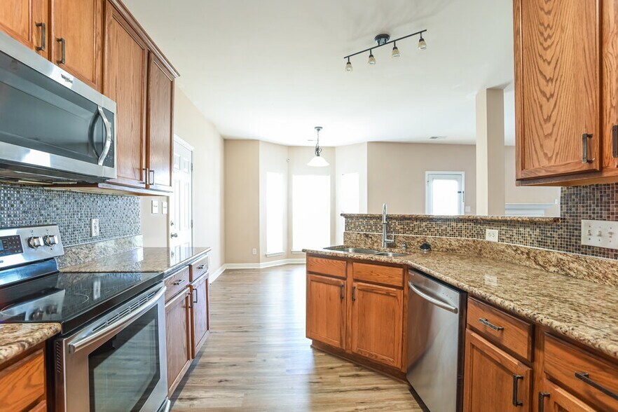 Building Photo - 7411 Stillbrook Bend Ct