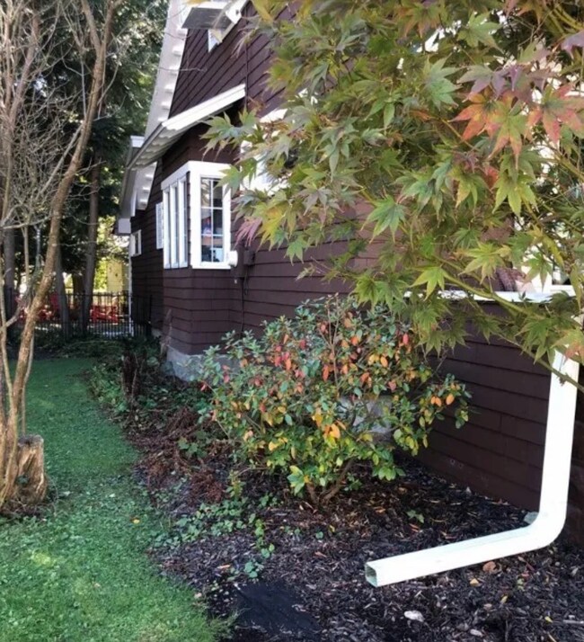 Building Photo - 4 Irving Pl