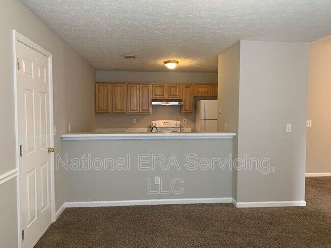 Building Photo - 9540 Sleepy Hollow Ln