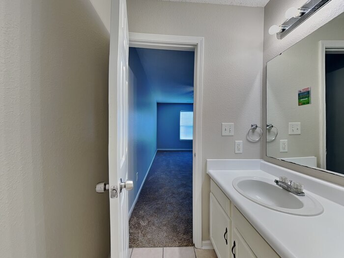 Building Photo - 409 Bridgestone Dr