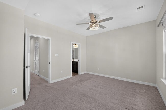 Building Photo - 7023 Mahant Way
